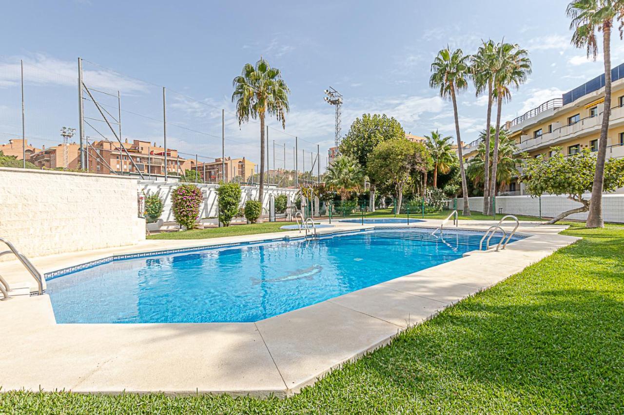 797 Holiday Rentals - Amplio Piso Para 4 En El Centro De Arroyo De La Miel 贝纳尔马德纳 外观 照片