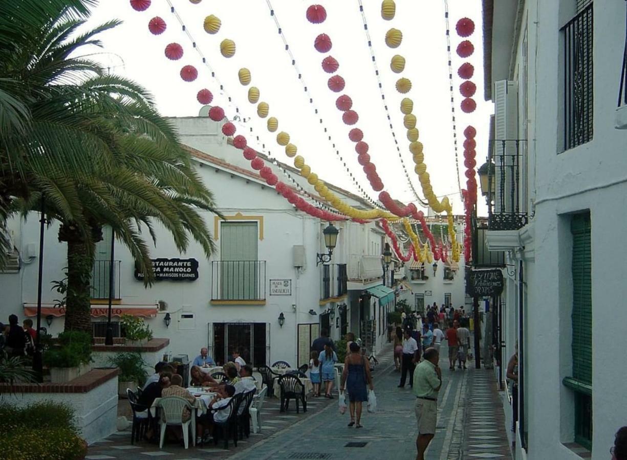 797 Holiday Rentals - Amplio Piso Para 4 En El Centro De Arroyo De La Miel 贝纳尔马德纳 外观 照片